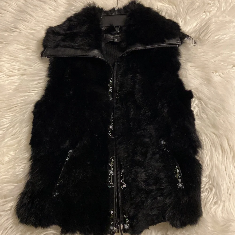 COLEBROOK RABBIT FUR AND LAMBSKIN WOMENS VEST BNWOT length 23” bust 30”very soft